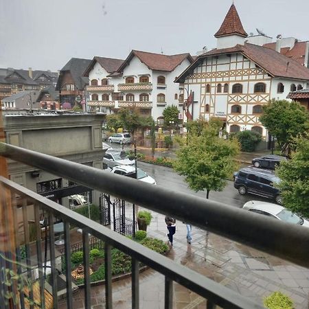 Hotel Laghetto Stilo Borges グラマド エクステリア 写真 The town hall in Laon-sur-Semois