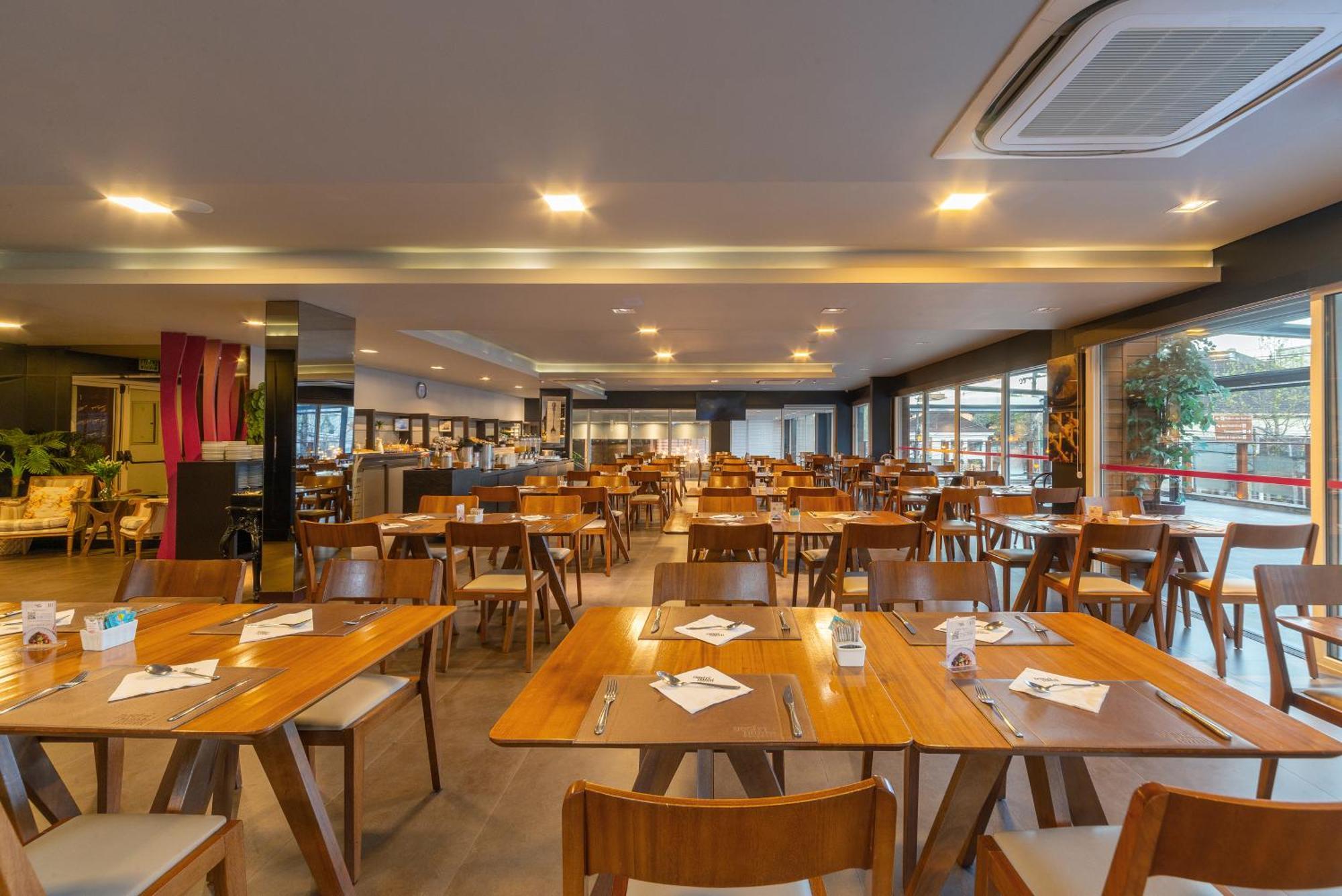 Hotel Laghetto Stilo Borges グラマド エクステリア 写真 The interior of the restaurant